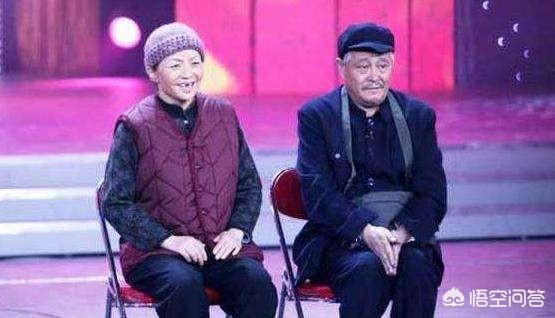 赵本山和黄宏两个人中，你更喜欢宋丹丹和谁搭档演小品，为什么？